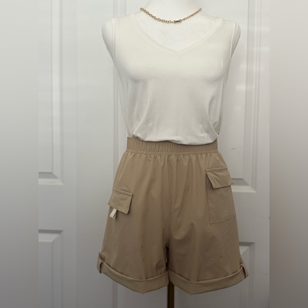 Mono B High-waisted relaxed fit cargo shorts